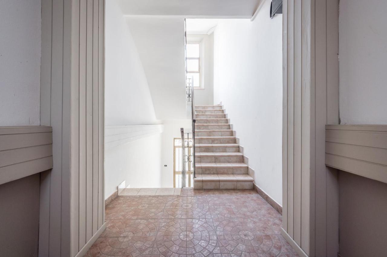 Suite 649 Mono Con Terrazzo モデナ エクステリア 写真